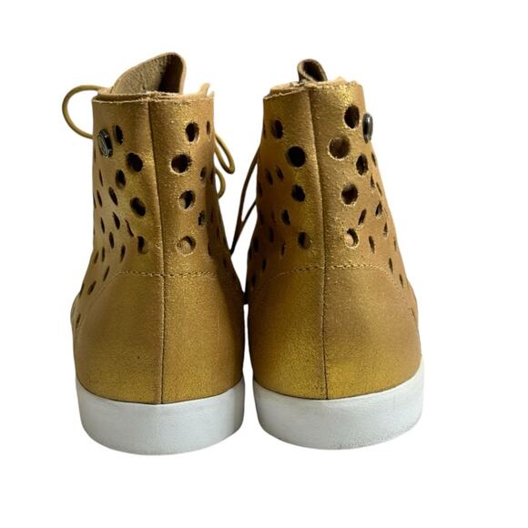 Volcom Damen Buzz Perforated Hi Top Sneakers Goldfarben Gold Dust Women’s 6.5 - Picture 3 of 11
